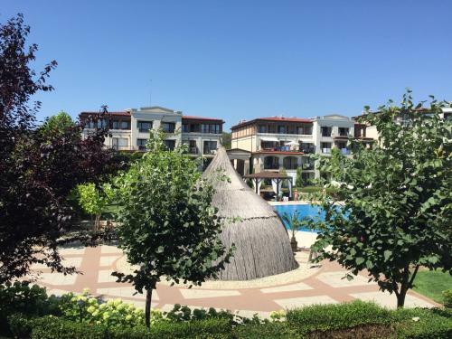 Green Life Apartment - 1 Br, ??????????, 2- Rooms