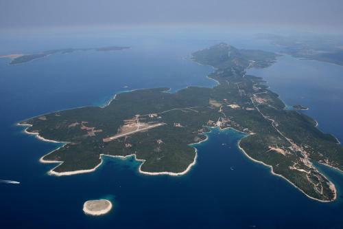 Welcome To The Island Of Sun