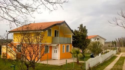 Lastovka Apartments