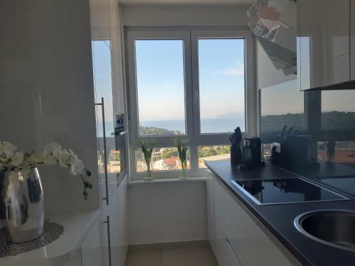 Apartment Anny On Two Floors With Sea View