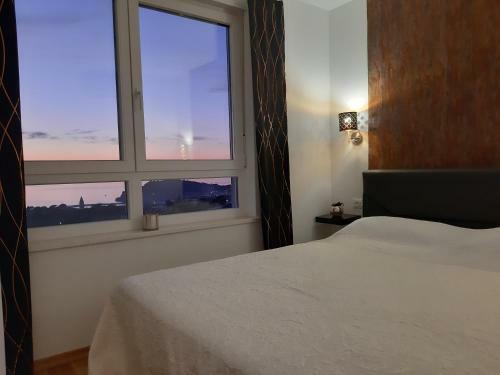 Apartment Anny On Two Floors With Sea View