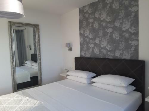 Apartment Anny On Two Floors With Sea View