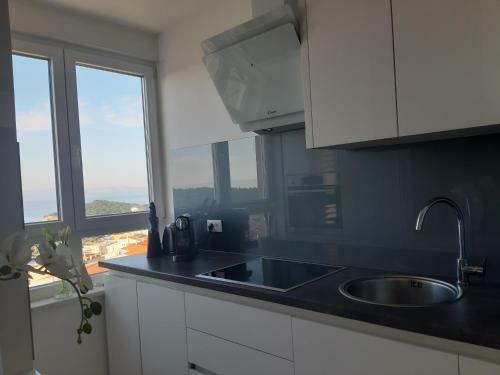 Apartment Anny On Two Floors With Sea View