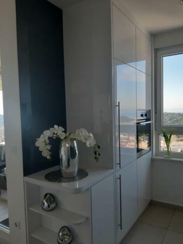 Apartment Anny On Two Floors With Sea View