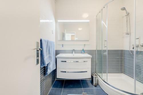 Apartmani Mirta Omi?