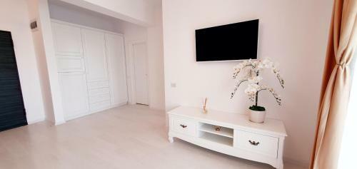 Magna Luxury Apartament - Building Stefan Lake