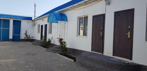 Hostal Julia Guesthouse