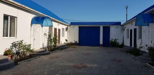 Hostal Julia Guesthouse
