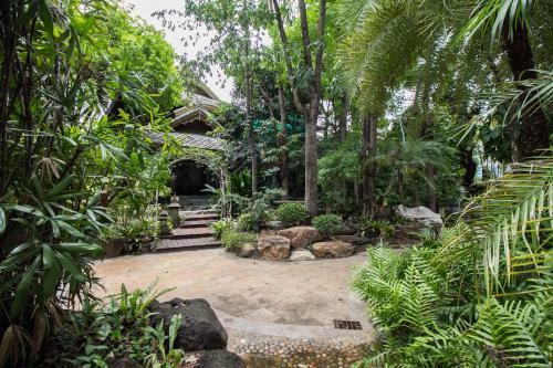 Hotel Oyo 987 Piyapruk Resort