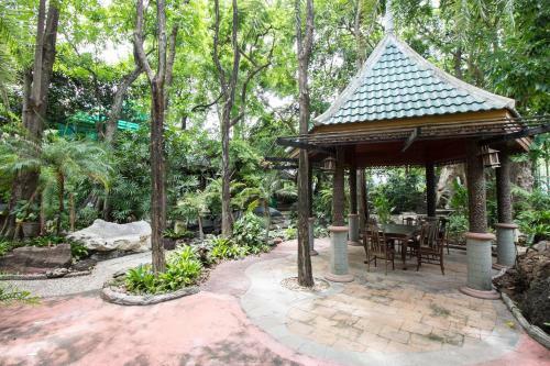 Hotel Oyo 987 Piyapruk Resort