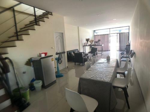 Apartamento Floating Loft @ Haiya, 3 Storey Flowery Loft