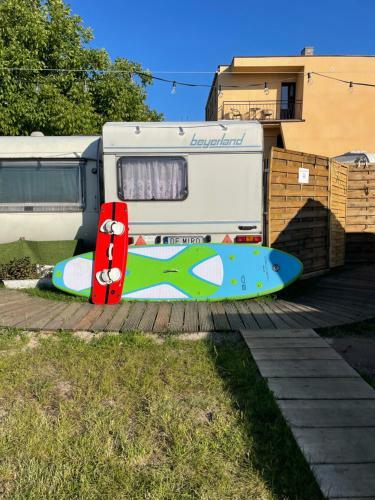 Przyczepa Sun De Miro II Surf Wioska