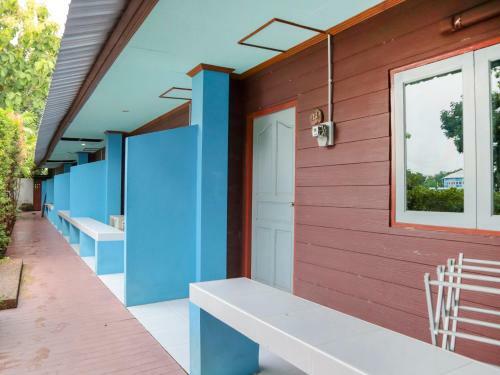 Apartamentos Oyo 1101 Tanrak Bungalow