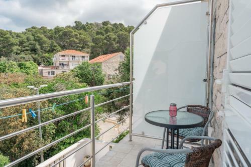 Hostal Guesthouse Kamarin