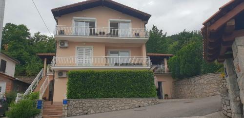 Apartman Ruza 2