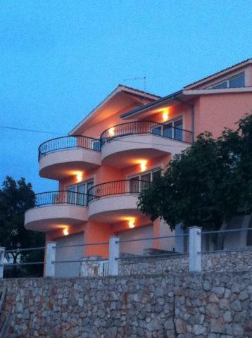 Apartmani Slavi?