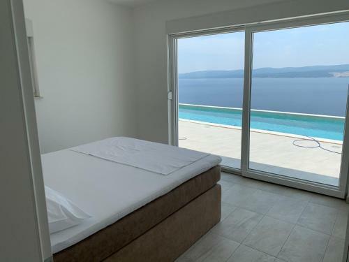 Hostal Elona Apartments
