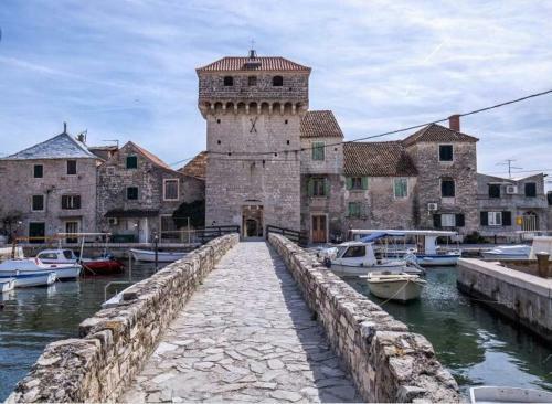 White Apartment