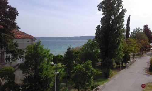 Seaside Apartments