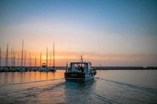 Marta Boat B&B