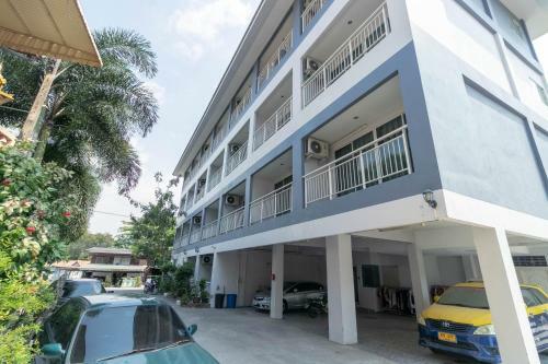 Hotel Oyo 75389 Pandora House