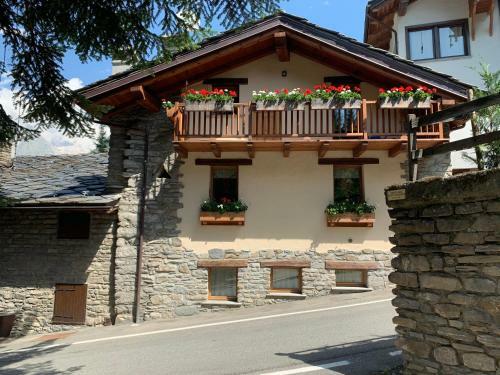 Strada Del Pussey Apartment