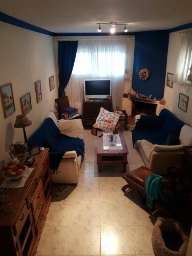 Apartamento Elina's Cozy House Sw. Pool
