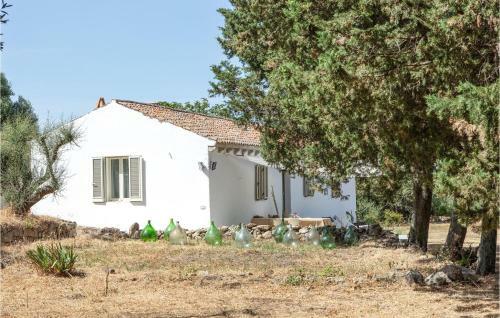 Nice Home In Luogosanto With 2 Bedrooms
