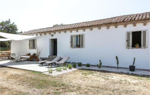 Nice Home In Luogosanto With 2 Bedrooms