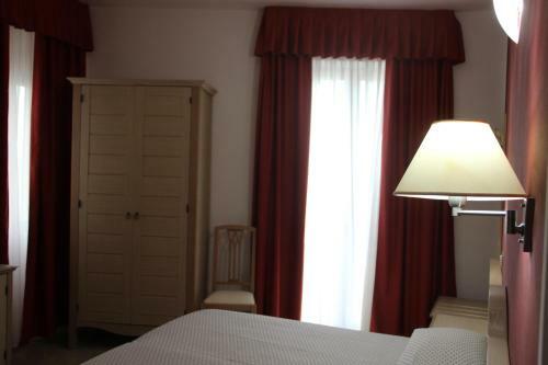 Bed & Breakfast Sleep And Ship