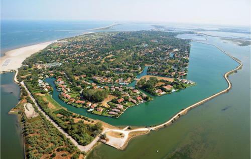 Awesome Home In Isola Albarella With 2 Bedrooms
