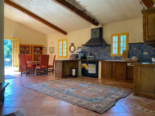 Domaine Piqueroque - Large Appartment