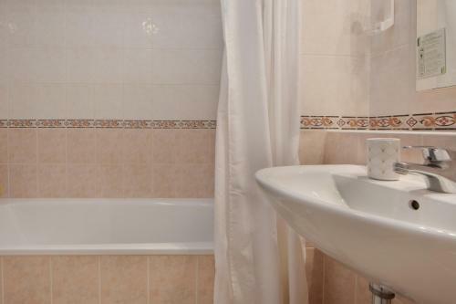 Apartamento Monaco, Sea View, Bright Studio