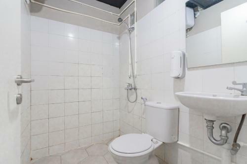 Bed & Breakfast Reddoorz At Home 33 Bandung