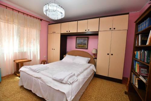 Kaza Apartment