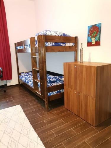 Vintage Downtown Hostel