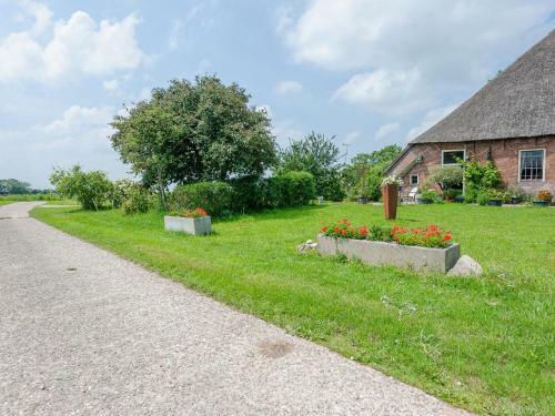 Cozy Apartment In Burum With Forest Nearby