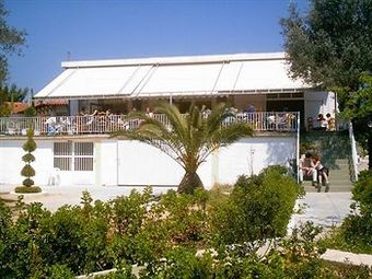 Hotel Petit Village
