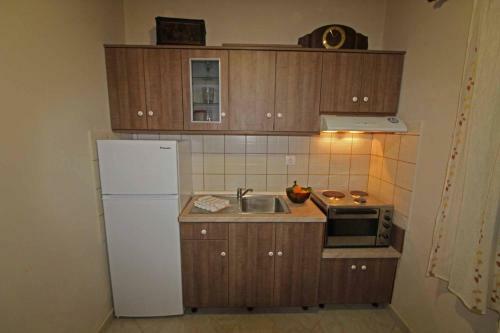 Alex Montos Apartment Karousades Corfu