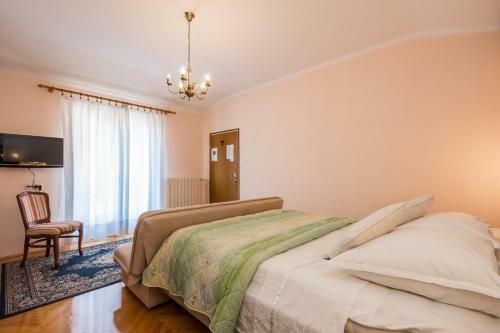 Hostal Rooms Vanda & Frane