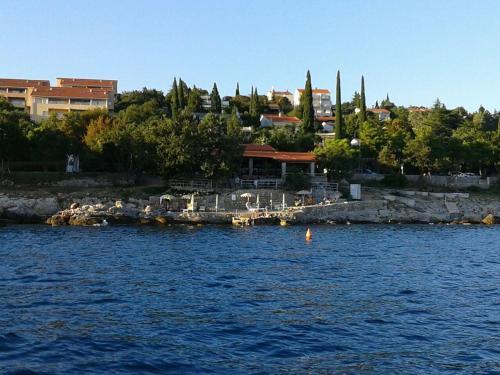 Apartamentos Villa Stefi (30m From The Sea)