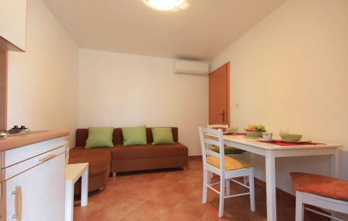 Apartments Ladonja