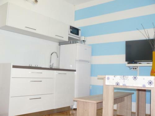 Matej Apartments - Sunny Apartments Podstrana