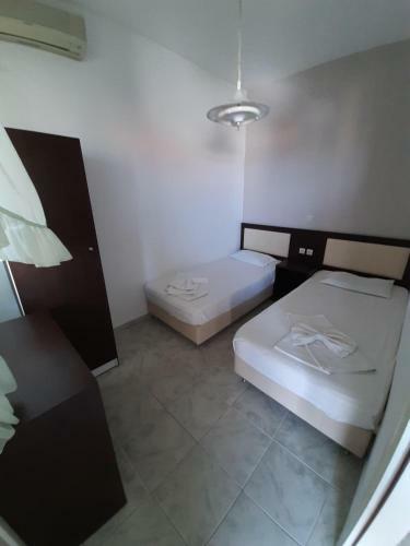 Petrakis Studios & Apartments