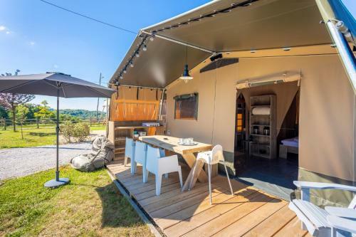 Lodge Holidays - Heart Of Nature