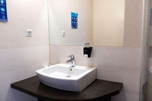 Hotel Lotos Mop Police