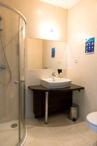 Hotel Lotos Mop Police
