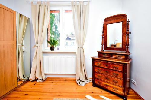 Secretary Apartment