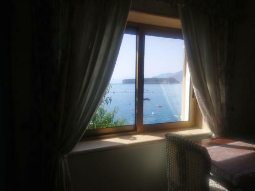 Hostal Villa La Petra Con Vista Panoramica