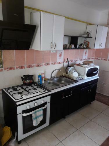 Hostal Guest House Cozy Near Arcadia